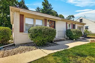 128 Warren Ave, Rockford, IL 61107 - Photo 37