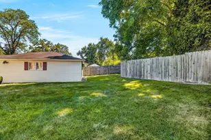 128 Warren Ave, Rockford, IL 61107 - Photo 41