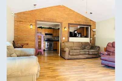 901 Parkview Avenue, Rockford, IL 61107 - Photo 17