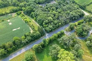 916 W Town Line Rd, Leaf River, IL 61047 - Photo 5