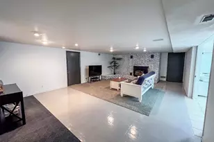 916 W Town Line Rd, Leaf River, IL 61047 - Photo 35