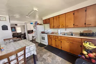 524 W Harrison St, Belvidere, IL 61008 - Photo 11