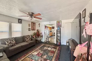 524 W Harrison St, Belvidere, IL 61008 - Photo 9