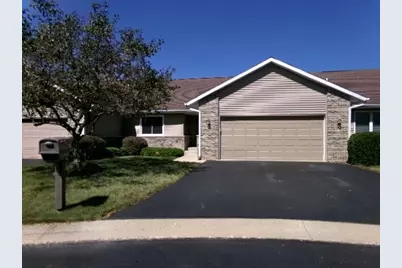 2080 Cherokee Ct., Freeport, IL 61032 - Photo 1