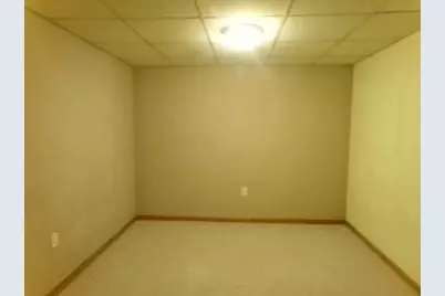 2080 Cherokee Ct., Freeport, IL 61032 - Photo 23