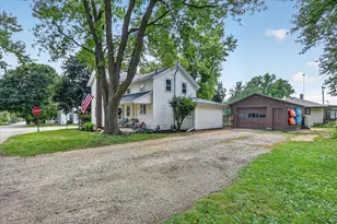 110 N Harrison St, Cedarville, IL 61013 - Photo 29
