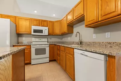 6541 Erin Way, Roscoe, IL 61073 - Photo 7