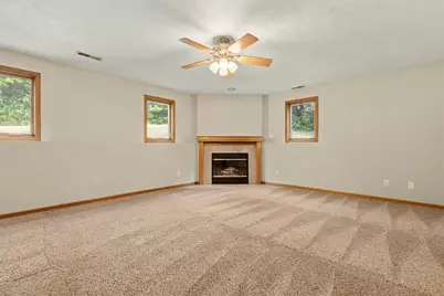 6541 Erin Way, Roscoe, IL 61073 - Photo 15