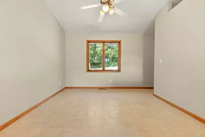 6541 Erin Way, Roscoe, IL 61073 - Photo 17