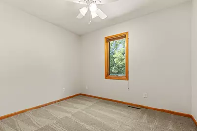6541 Erin Way, Roscoe, IL 61073 - Photo 11