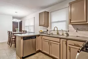 823 Pine Valley Dr, Rockford, IL 61107 - Photo 7