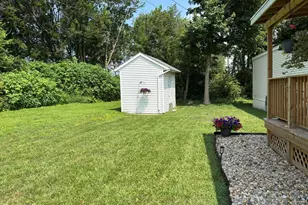 2705 St Vincents Ave, Lasalle, IL 61301 - Photo 11