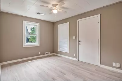 229 Forest Avenue, Rockford, IL 61101 - Photo 19