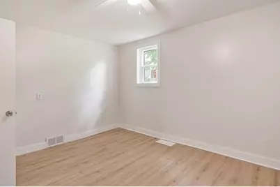229 Forest Avenue, Rockford, IL 61101 - Photo 15