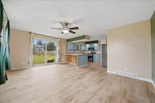 203 W Niessen Stigen, Lee, IL 60530 - Photo 7