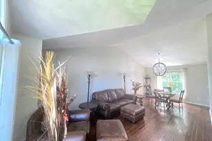 702 Meadow Crossing Trail, Roscoe, IL 61073 - Photo 5