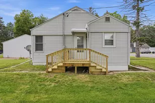 203 Pearl Ave, Loves Park, IL 61111 - Photo 13