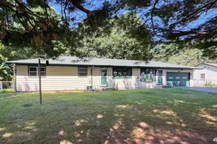 8016 Cameo, Machesney Park, IL 61115 - Photo 1