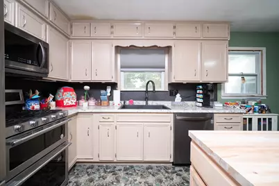 8016 Cameo, Machesney Park, IL 61115 - Photo 5