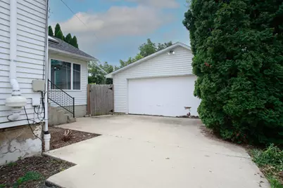 414 Oak Street, Lena, IL 61048 - Photo 17