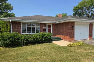 592 Donna Dr, Rockford, IL 61107 - Photo 3