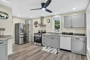 101 West St, Monroe Center, IL 61052 - Photo 7