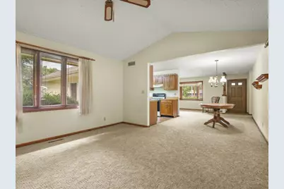 5431 Murphys Run, Roscoe, IL 61073 - Photo 11