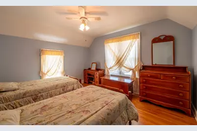 109 W Main Street, Mount Morris, IL 61054 - Photo 21