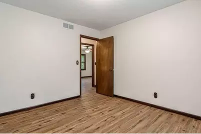 349 Sycamore, Machesney Park, IL 61115 - Photo 17