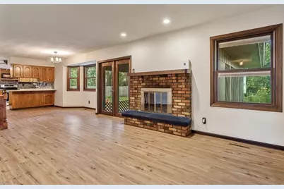 349 Sycamore, Machesney Park, IL 61115 - Photo 7