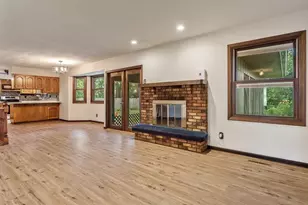 349 Sycamore, Machesney Park, IL 61115 - Photo 7