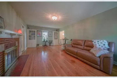 1205 W 6th, Rochelle, IL 61068 - Photo 9