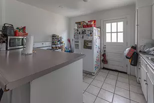 137 Summit St, Rockford, IL 61107 - Photo 7