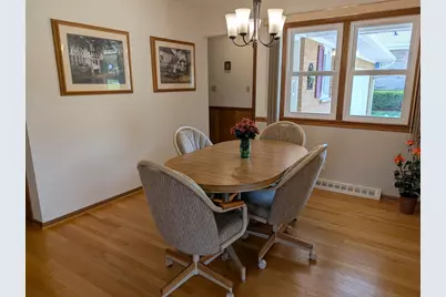 1358 Empire Court, Freeport, IL 61032 - Photo 9