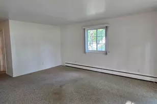 700 Kiwanis Dr, Freeport, IL 61032 - Photo 7