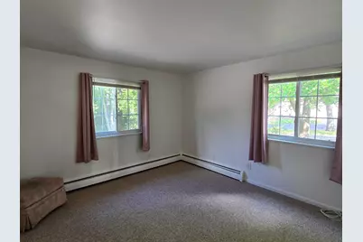 700 Kiwanis Drive, Freeport, IL 61032 - Photo 17