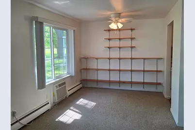 700 Kiwanis Drive, Freeport, IL 61032 - Photo 5