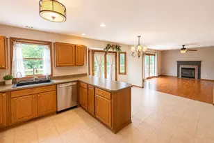 1222 Butler Rd, Rockford, IL 61108 - Photo 3