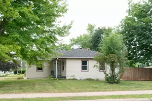 2624 Prial Ave, Rockford, IL 61101 - Photo 3