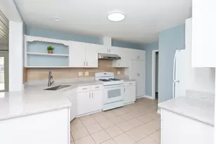 2624 Prial Ave, Rockford, IL 61101 - Photo 7