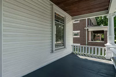 2007 E State St, Rockford, IL 61104 - Photo 3