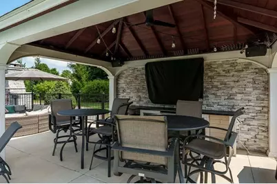 9850 Ridge Way, Rockford, IL 61107 - Photo 31
