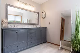 9850 Ridge Way, Rockford, IL 61107 - Photo 63