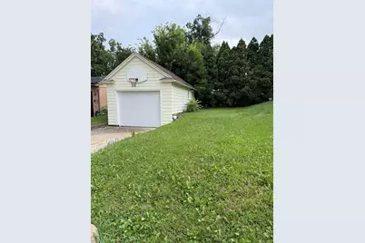 73 N Sunset Avenue, Freeport, IL 61032 - Photo 29