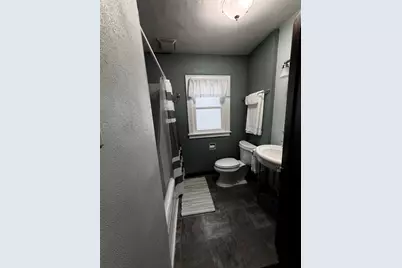 73 N Sunset Avenue, Freeport, IL 61032 - Photo 11