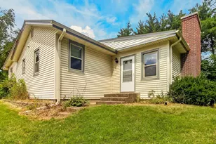 3767 Songbird Ln, Cherry Valley, IL 61016 - Photo 3