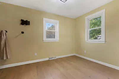 2904 Broadway, Rockford, IL 61108 - Photo 9