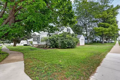 961 W Jefferson Street, Freeport, IL 61032 - Photo 3