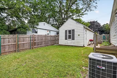 961 W Jefferson Street, Freeport, IL 61032 - Photo 41
