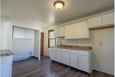 505 Hayes Street, South Beloit, IL 61080 - Photo 9